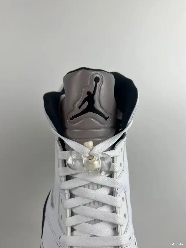 1st Kicks Shoes 5 AIR BLACK' DD0587-110 'WHITE JORDAN RETRO 0611